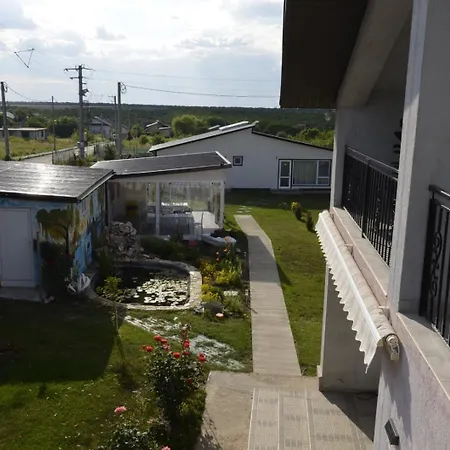 Guest house La Panda 3*